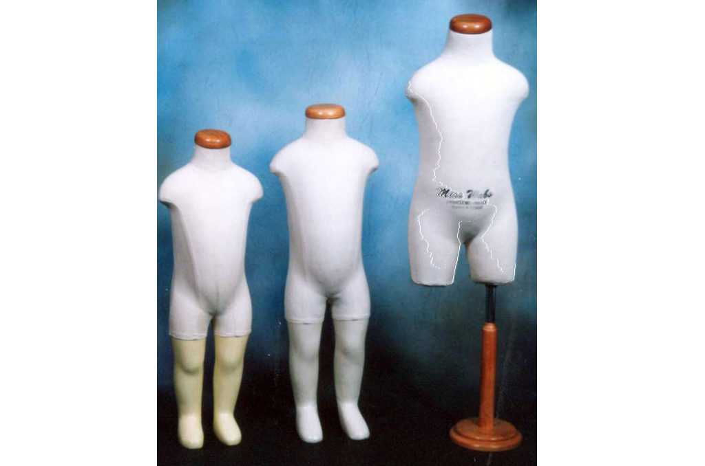 Miss Wabor mannequin professionnel a  morphologie actuelle est disponible en plusieurs tailles pour répondre à vos besoins spécifiques. Revêtement en mousse et toile adapté au travail de moulage avec des épingles, permettant de créer des modèles en   formes complexes avec une précision. Adapté aux mesures AFNOR .Fabriqué en fibre de verre, robuste et durable qui vous accompagnera pendant de nombreuses années.